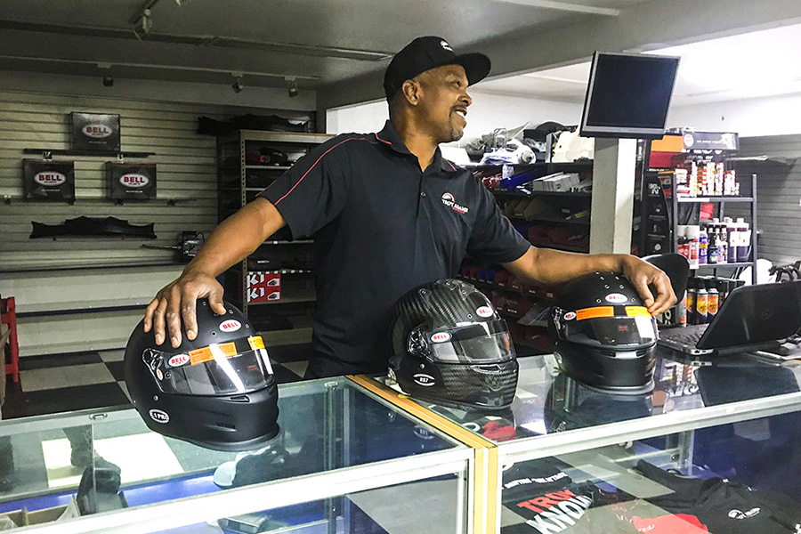 Troy Adams Coaching Partners with Bell Helmets eKartingNews